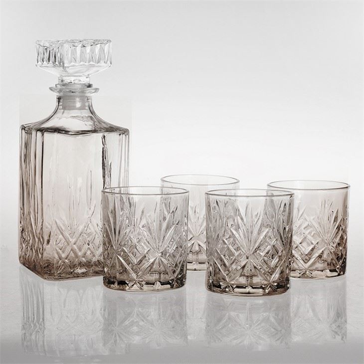 Whiskey Decanter For Scotch Liquor Bourbon Or Wine - 750ml