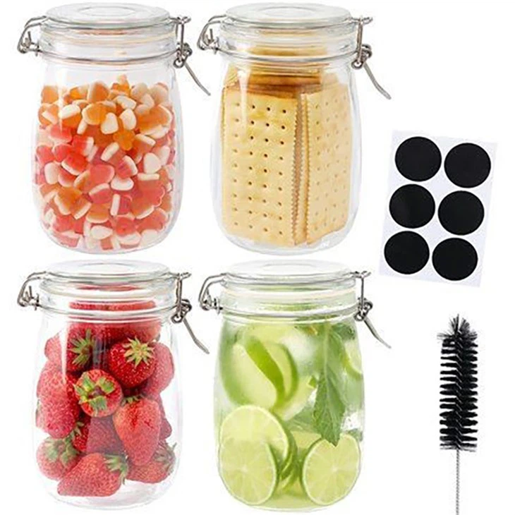Canning jars nrog hau thiab Straw